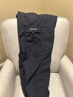 Santa Cruz Skateboards Men's baggy Black XL Snowboard Pants with Red Stitching